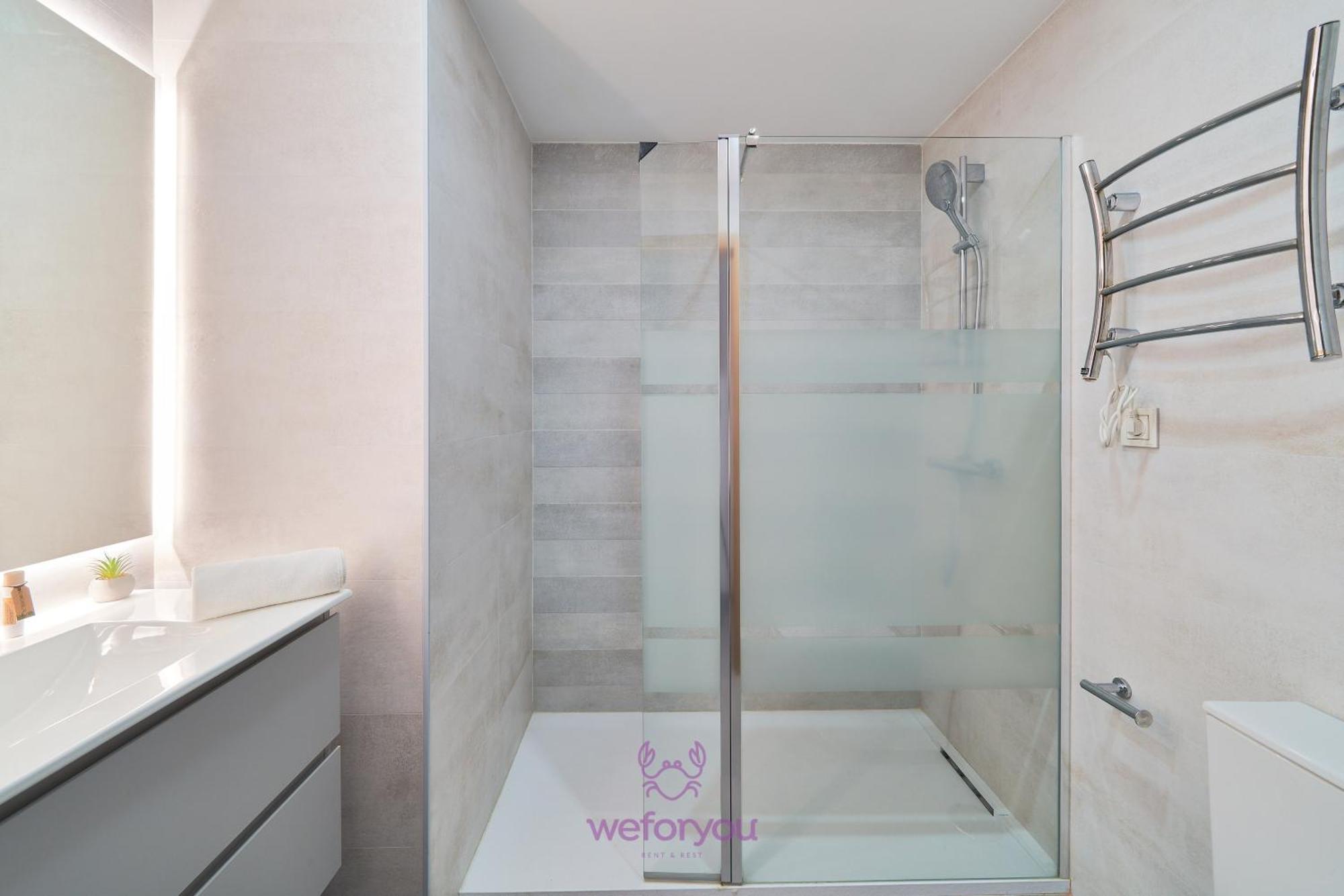 Weforyou Isla De Poniente 2 Bedrooms And Parking Беналмадена Екстериор снимка